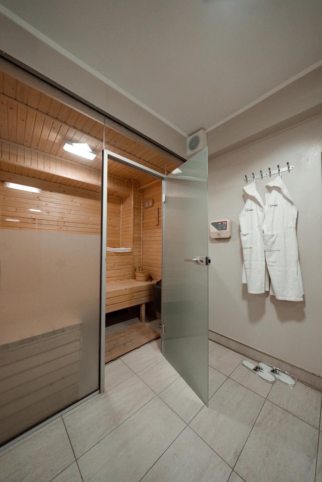 Quantum House Hotel Dornavátra Kültér fotó