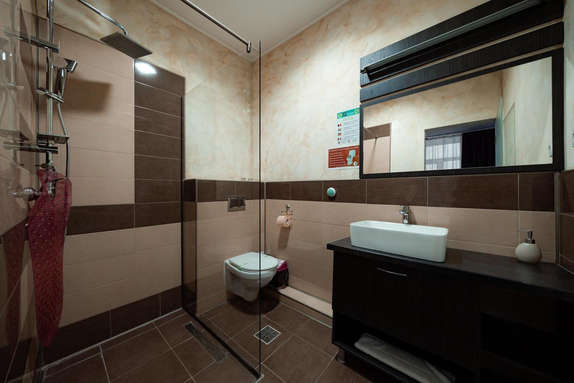 Quantum House Hotel Dornavátra Kültér fotó