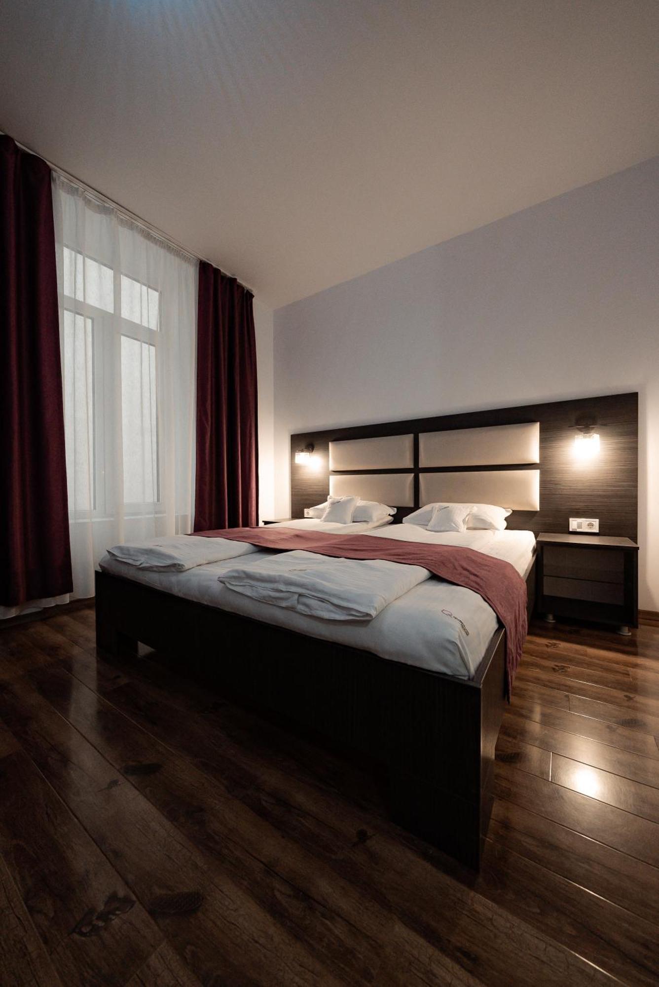 Quantum House Hotel Dornavátra Kültér fotó