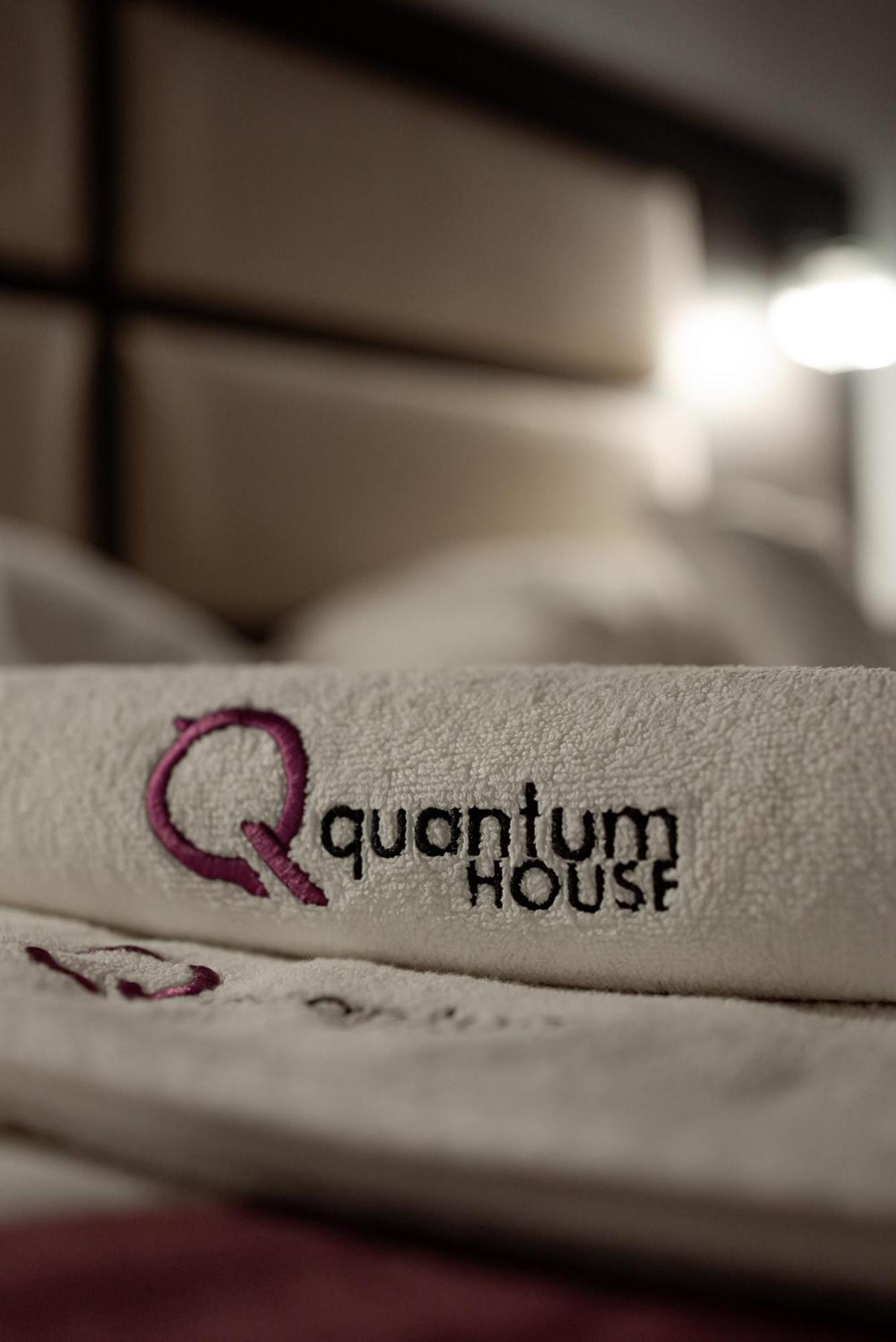 Quantum House Hotel Dornavátra Kültér fotó