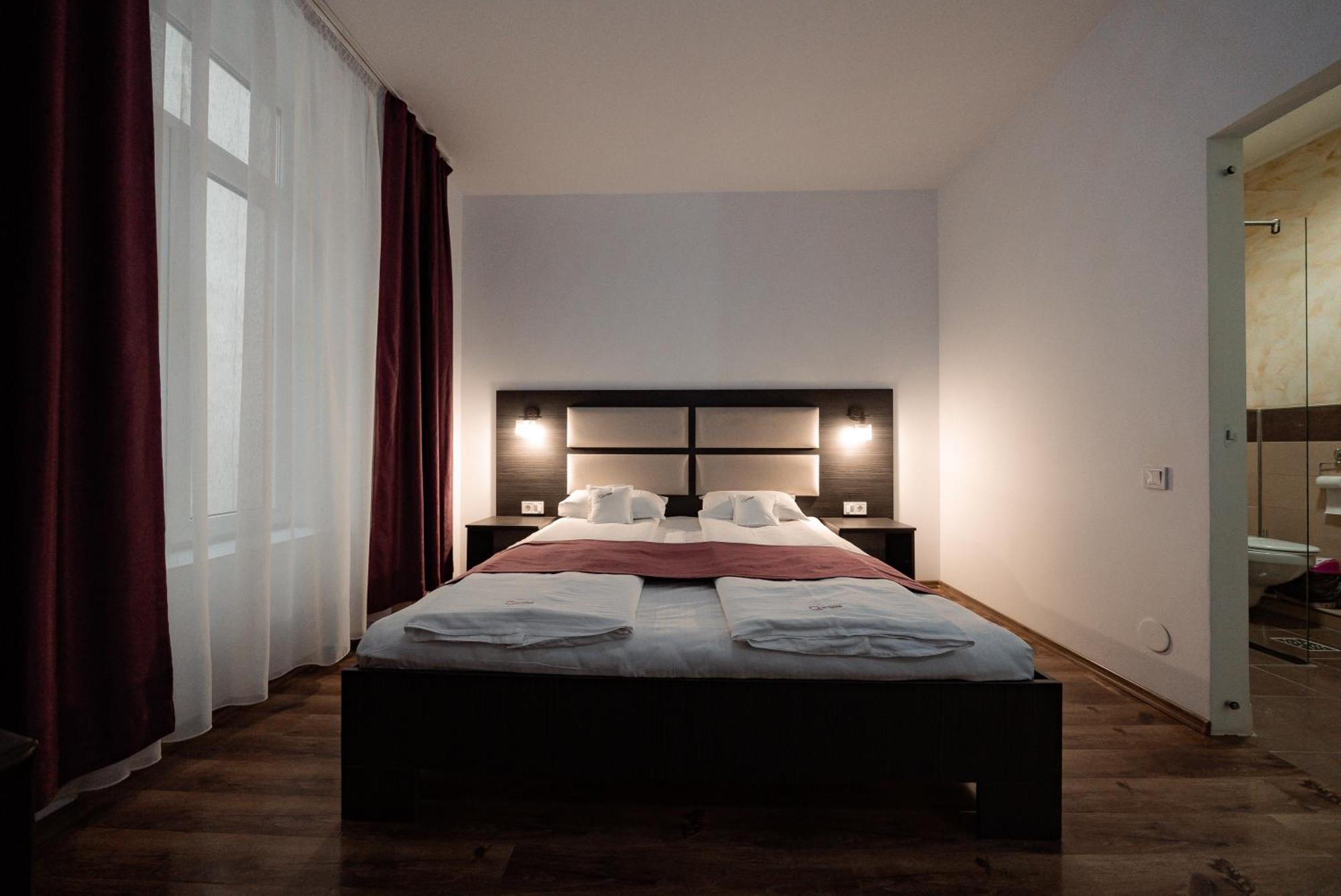 Quantum House Hotel Dornavátra Kültér fotó
