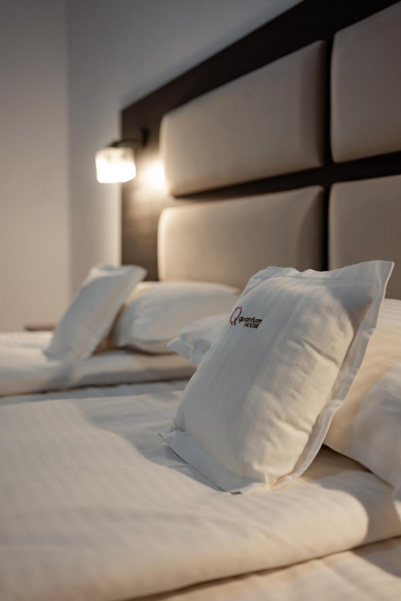 Quantum House Hotel Dornavátra Kültér fotó