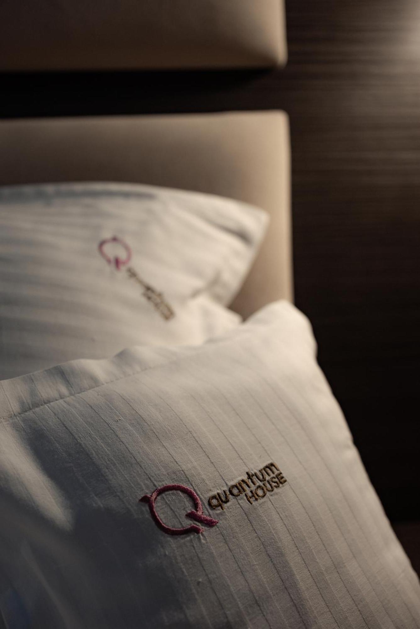 Quantum House Hotel Dornavátra Kültér fotó
