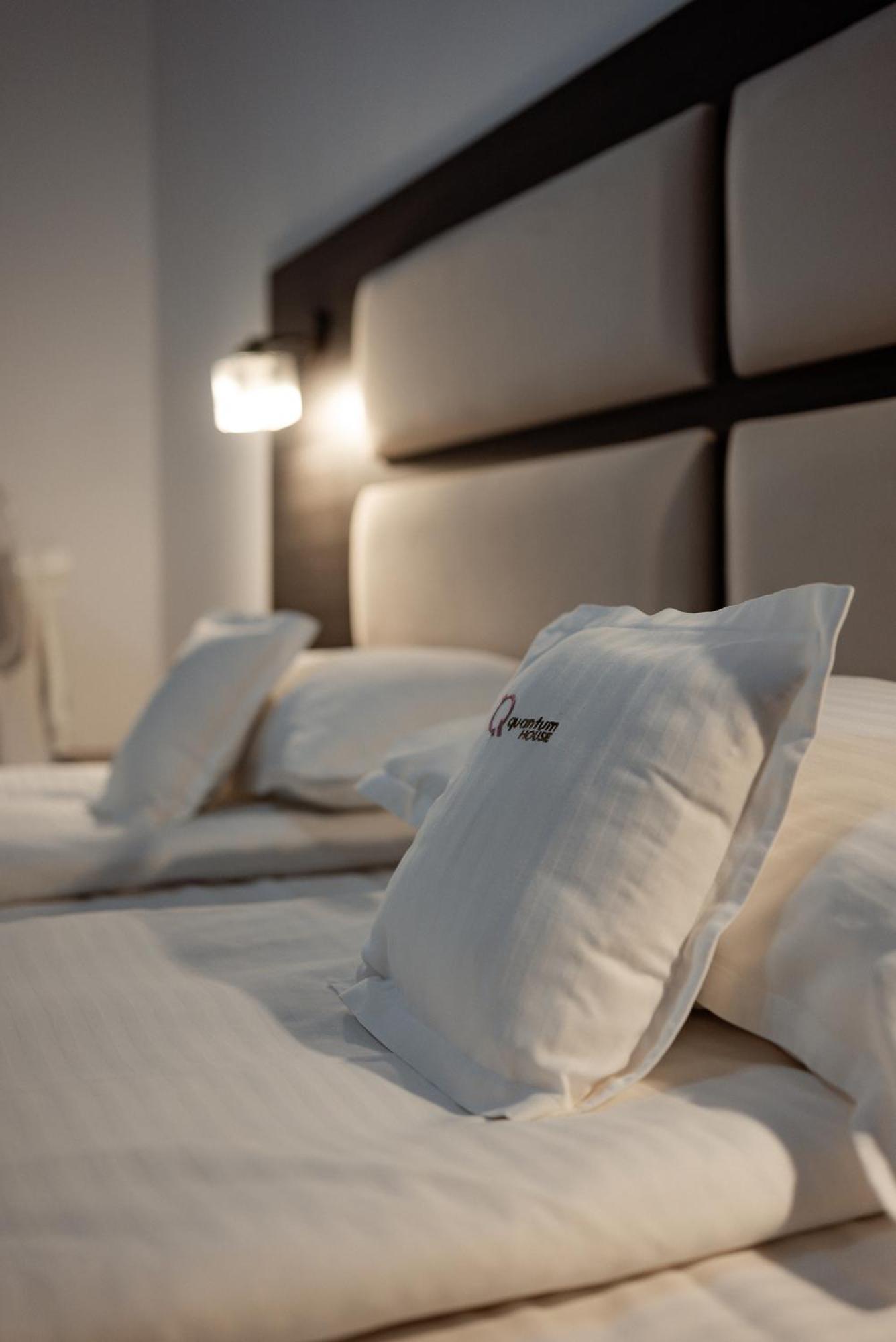 Quantum House Hotel Dornavátra Kültér fotó