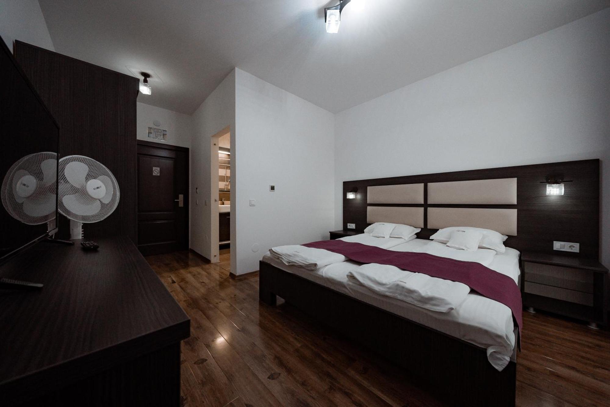 Quantum House Hotel Dornavátra Kültér fotó