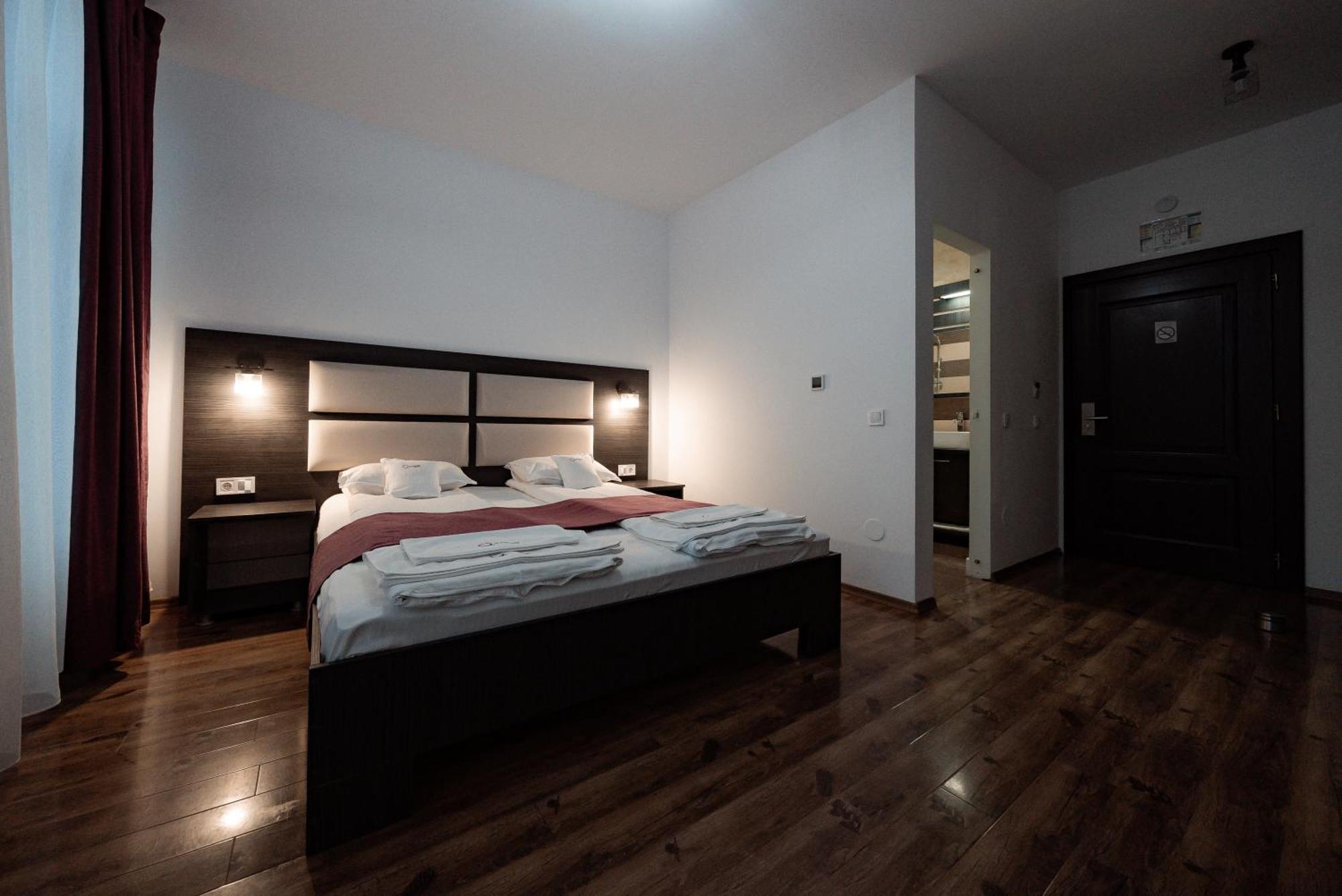 Quantum House Hotel Dornavátra Kültér fotó