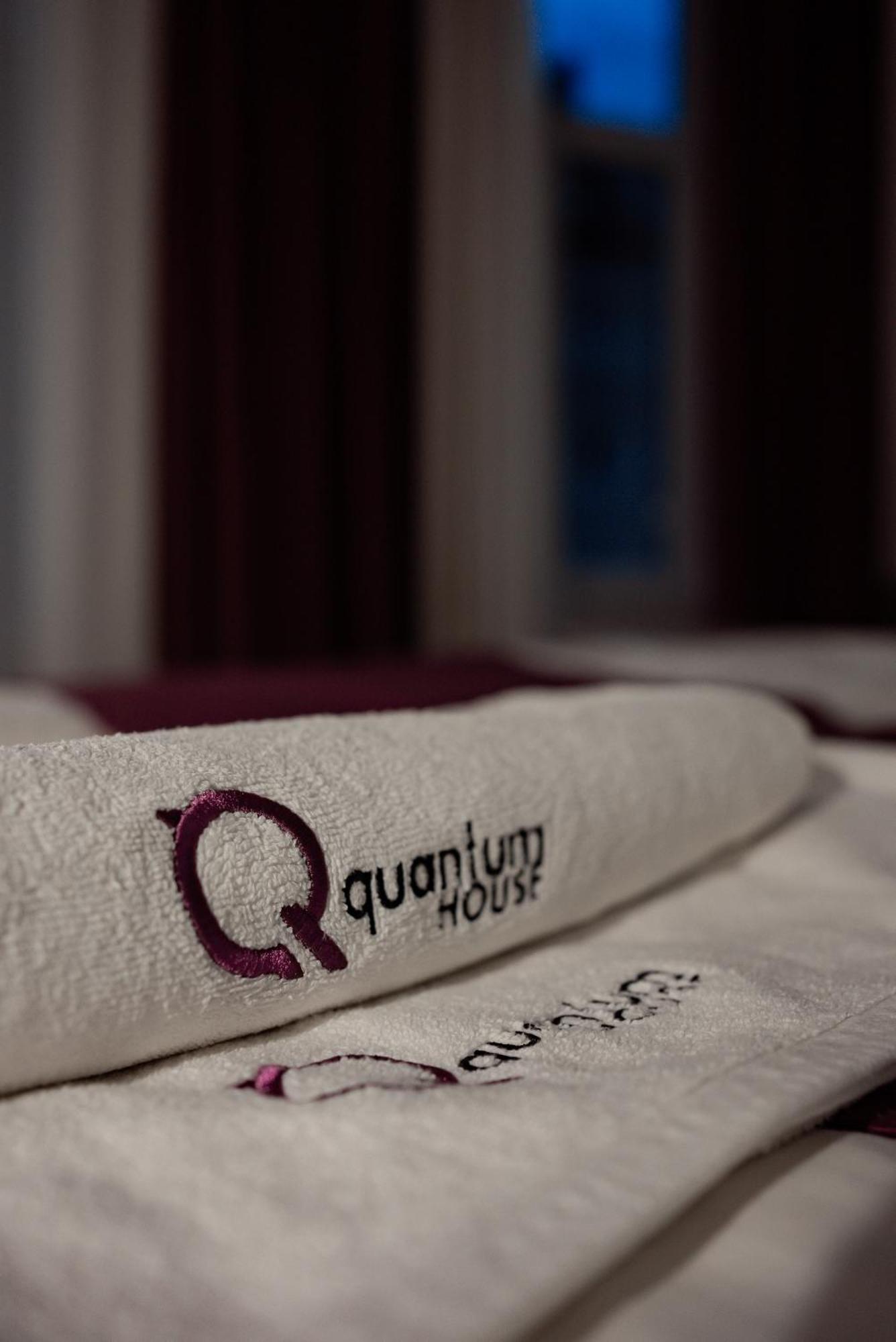 Quantum House Hotel Dornavátra Kültér fotó