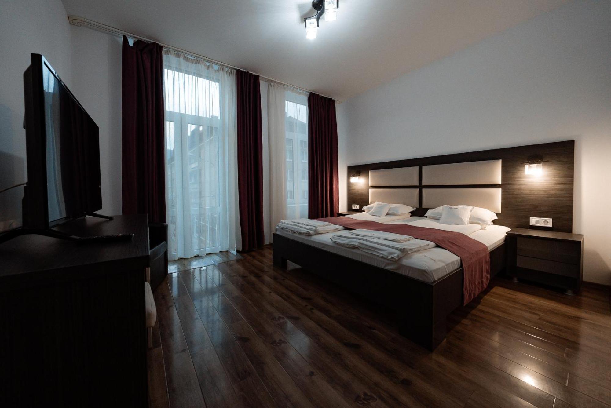 Quantum House Hotel Dornavátra Kültér fotó